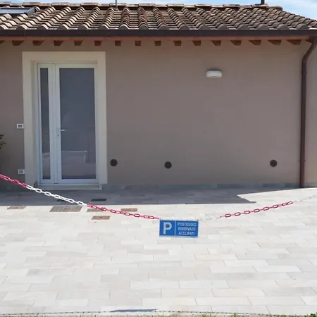 Garden House 아파트 키쉬나